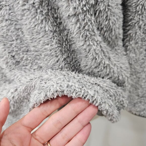 Entro Fuzzy Gray Sherpa Quarter Zip Long Sleeve Grey Pullover Sweatshirt Medium - Picture 9 of 13